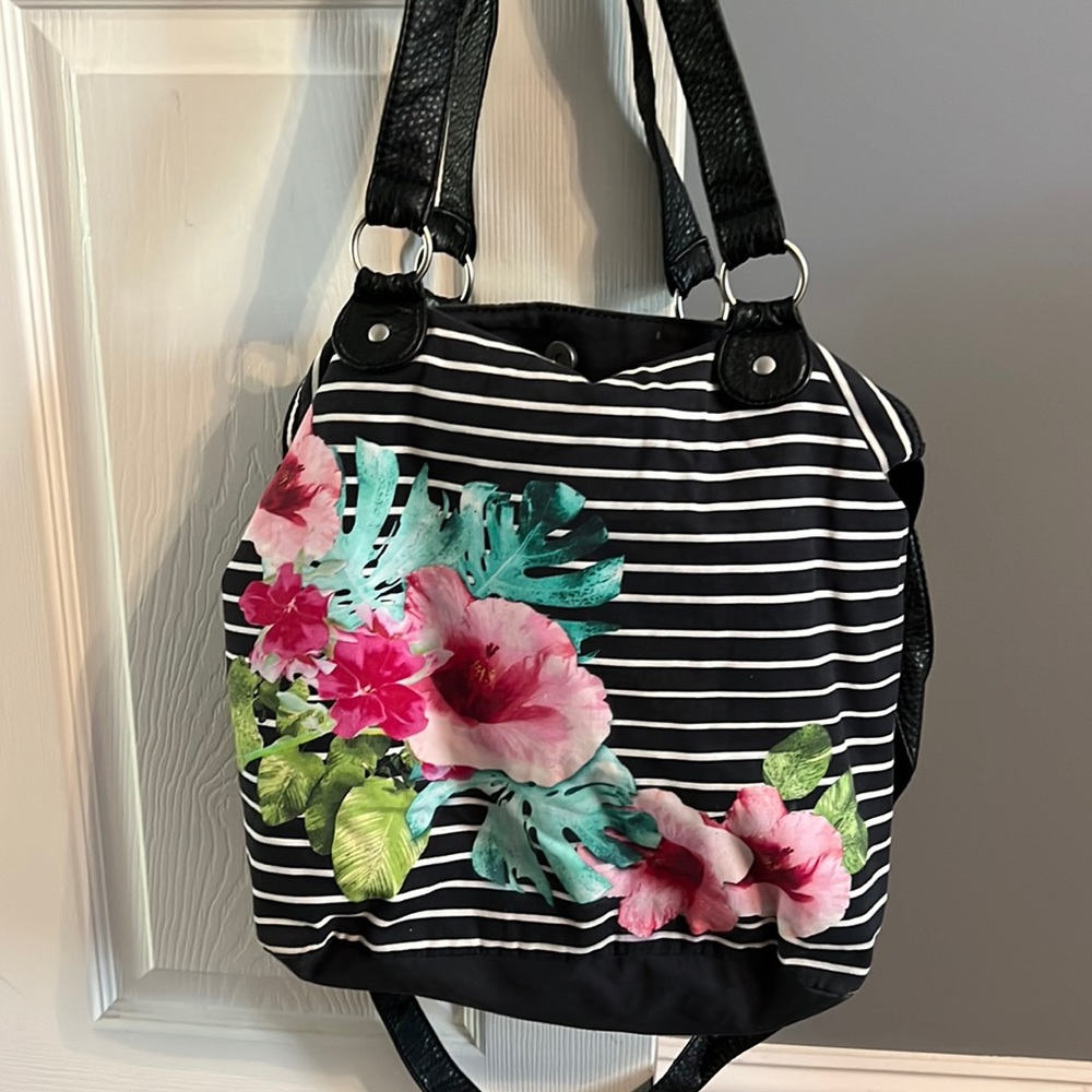 Aero navy and white striped tote with habiscus and floral pattern